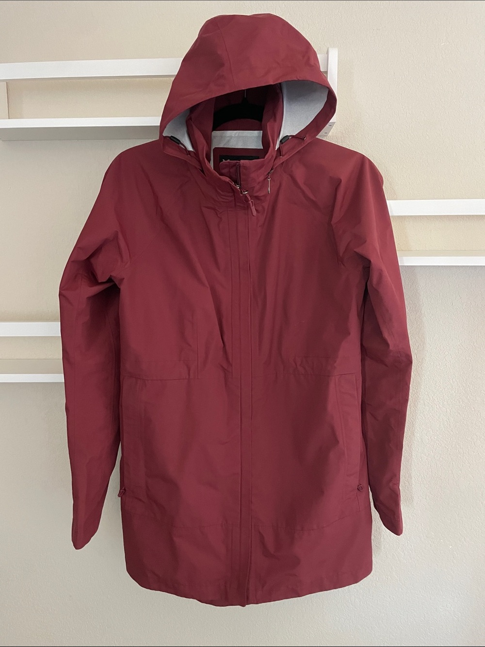 Marmot Women's Hooded Rain Jacket - Burgundy